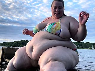 BBW Brunette Solo 28