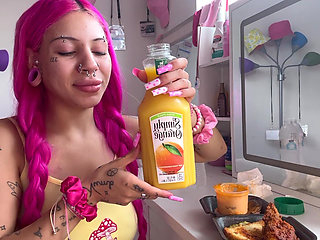 Mukbang Hot Chicken Spicy Facestuffing Bimbo Overeating Petite Teen Eating Sploshing POV Mozzarella Sticks Long Nails Food Eat