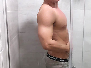 Shower Wank & Huge Thick Cumshot