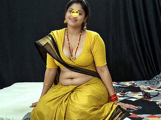 First time meeting sex with wife's stepsister.Dirty hindi talk moaning and screaming