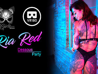 Ria Red - Dessous Party; Alt-Girl Solo Striptease