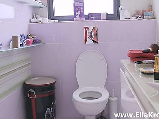 I Need a Toilet Slave (mp4 960*540)
