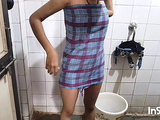 Sexy Indian Bhabhi Shivani Bathing and Fingering in Homemade HD