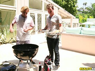 Big Naturals - Her Smoking Hot Briquettes 1 - Jessy Jones