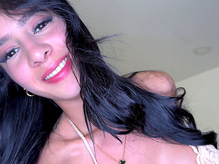 Nicolane Caught Me Jerking off so She Offered Me Her Mouth and Pussy to Cum