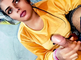 Cumshot in mouth Indian Very Beautiful bhabhi Blowjob with clear hindi audio