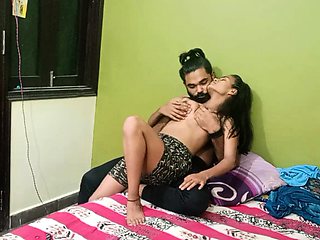 Juicy 18 Year Old Skinny Desi Girlfriend Sex