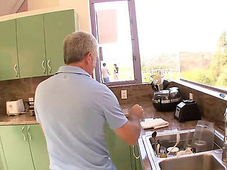 Stepdaddy Fucks Teen Ariana Grand's Big Ass - Love You Daddy Hardcore Sex