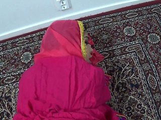 Big Ass Arab Stepmom Fuckes Her 18 Years Old Stepson