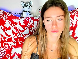 Amateur Webcam Teen Masturbates And Teases