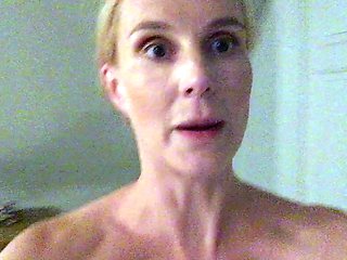 Close up MiLF getting it in the ass