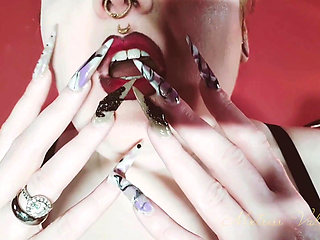 Goon for My Irresistible Lips