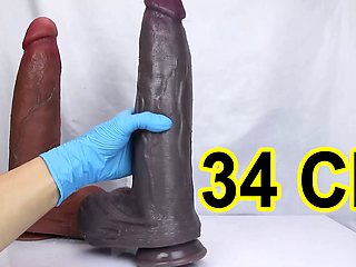 Giant realistic dildo 34 centimeters!!