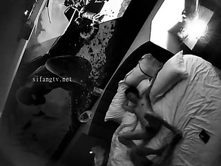 Amateur Hidden Cam Fuck On Couch