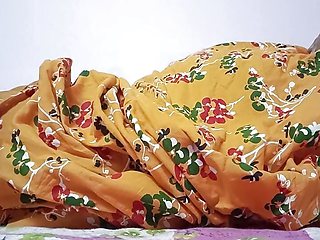 Indian Bengali Housewife Boudi Massage Fuck