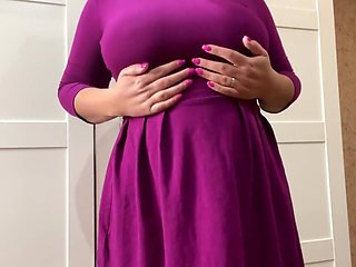 I Show the Audience How My Pantyhose Look Without Panties
