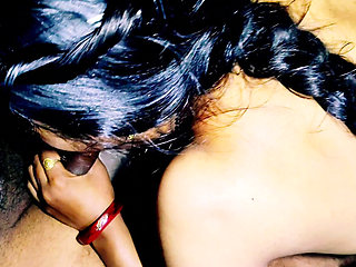 Desi Bhabhi Was Persuaded to Get Her Pussy Drilled for the First Time