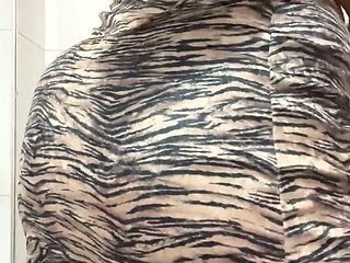 Naughty Girl Caught Pissing in Public Toilet(full Video Ok