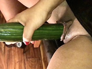 British MILF Huge Pussy Insertions Squirting Cucumber Fun Part Two - Uncut Clips