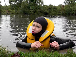 Lifejacket & Cosy Wetsuit Saves Lucy From River Disaster