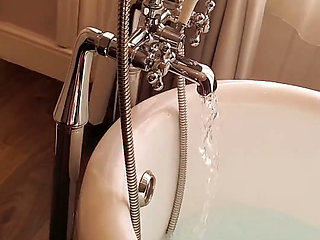Sensual & Sexy Pussy Play Bath with MILF Next Door