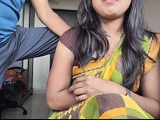 Hot Indian Teen Maid in Saree Gets Hardcore Fuck by Boss - Big Ass Desi Girl
