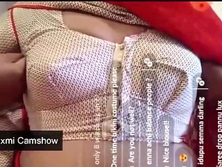 Camshow in Red Saree Strip to Pussy Show