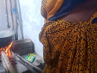 Very Hot Sex Indian Cooks Aunty