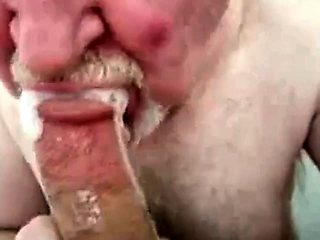Amateur Daddy Bear Sucks Cock