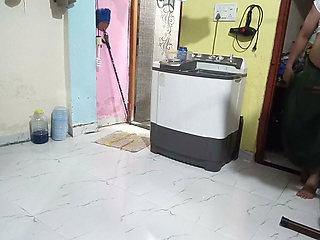 Wife ka blouse pahankar penis ki masaj ki