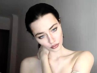 Horny Webcam Babe Solo Masturbation