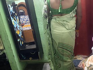 Very cute sexy Indian housewife sex enjoy very good husband and wife