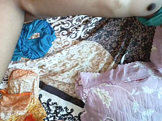 I Squeeze My Dairy Stepmom's Huge Tits