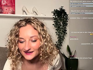 Amateur webcam slut creampie masturbate
