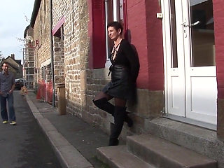 Amateur french mature rimming and deepthroat queen gets her pussy licked gaped and hard pounded