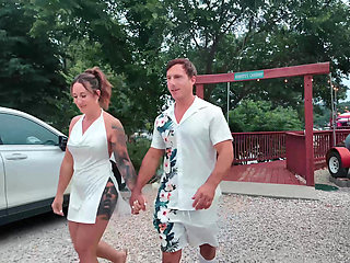 First Date Van Bang
