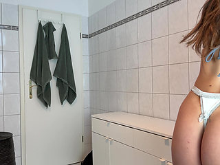 My first solo video - home alone so I made myself cum and hopped in the shower