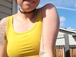 Outdoor Self-Pleasure at its Finest!