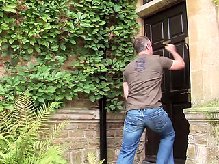 Strippers Brooke Belle, Krissy Lynn and Kerry Louise Share a Studs Meat