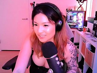 Softcore solo with cute asian chick Akane Ozora