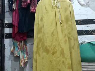 Priya Bhabi Sunday Enjoy Bath Video