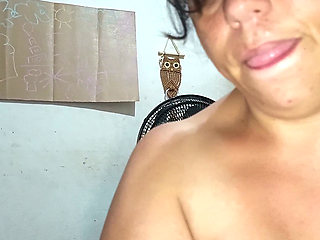 He made the dick cum and then sat down