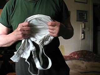 Bra philosophy play