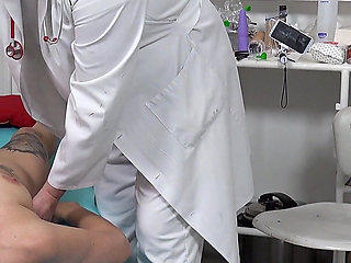 Juicy Pussy of a Sexy MILF Exposed