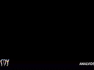 Sayuri Sakai to her first TRIPLE PENETRATION with four Big cocks