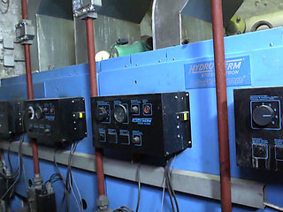 Cute big ass chick gets fucked and sprayed on her pussy