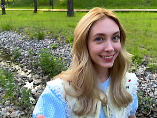 Helped a cute stranger on the street and fucked her on the same day