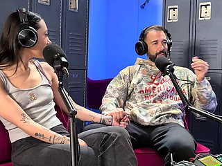 Ariel Is Joined By Sage Hunter and Will Pounder - Evolved Fights Locker Room Talk