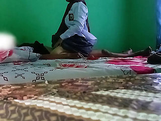 Indonesian Hijab Teen 18 Year Old Homemade Creampie - School Girl Passionate Sex