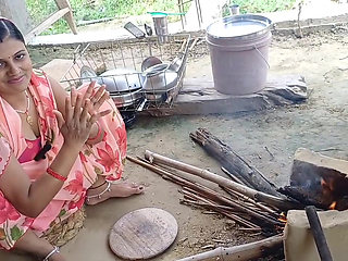 Apne he stepsister ki friend ko virgin pussy fuck kiya or pussy ros nikal kar jiv se chata,gud ki ros pilaya.. a